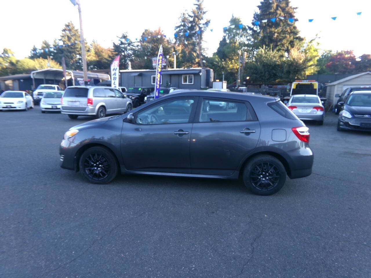 Used 2010 Toyota Matrix w/ PWR Pkg FWD image 1