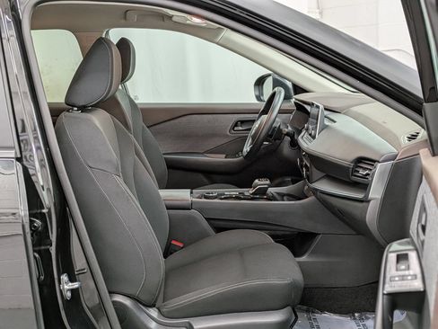 Used 2023 Nissan Rogue S AWD/4WD image 14