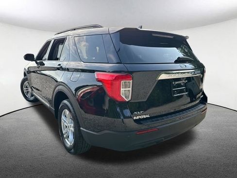 Used 2023 Ford Explorer XLT AWD/4WD image 11