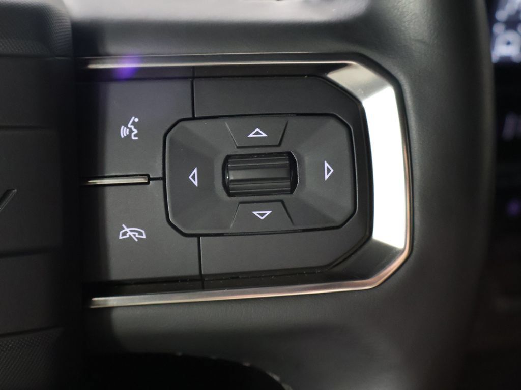 Used 2025 GMC Hummer EV 2X w/ Extreme Off-Road Package AWD/4WD image 48