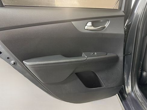 Used 2021 Kia Forte FE image 25