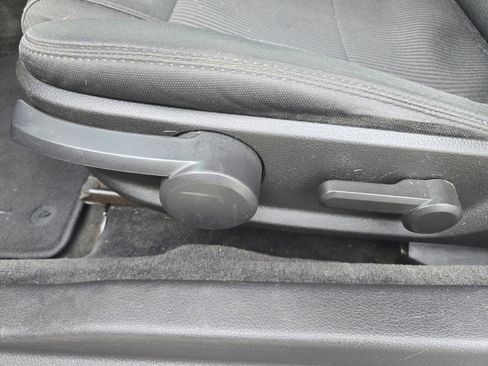 Used 2010 Ford Mustang Coupe image 9