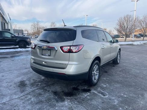 Used 2015 Chevrolet Traverse LT image 6