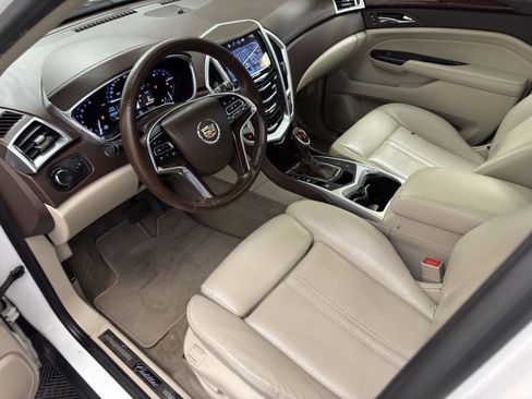 Used 2016 Cadillac SRX Luxury image 17