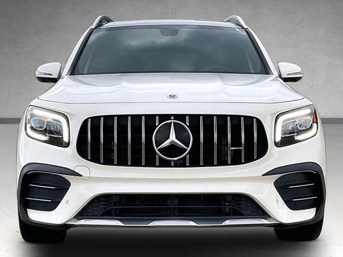 Used 2022 Mercedes-Benz GLB 35 AMG 4MATIC image 6