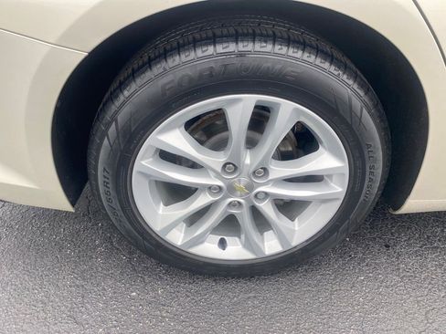 Used 2016 Chevrolet Malibu LT FWD image 22
