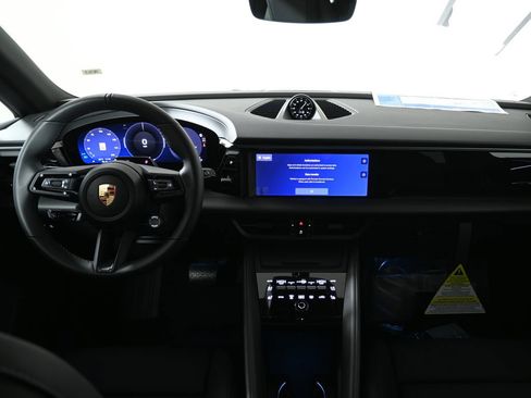 Used 2026 Porsche Macan 4 Electric AWD/4WD image 16