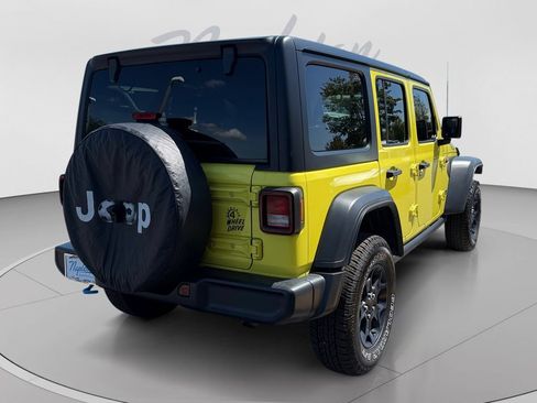 Used 2023 Jeep Wrangler Unlimited w/ Cold Weather Group AWD/4WD image 6
