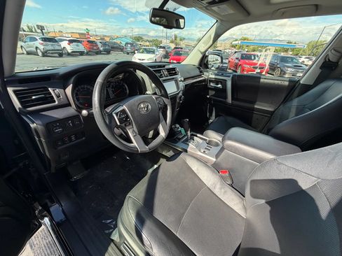 Used 2017 Toyota 4Runner Limited AWD/4WD image 10