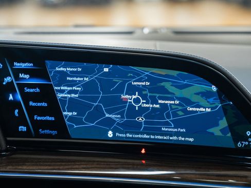 Used 2022 Cadillac Escalade ESV Sport Platinum w/ LPO, ONYX Package image 28