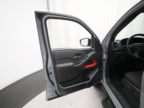 Used 2024 Nissan Frontier Pro-X w/ Pro Convenience Package image 26