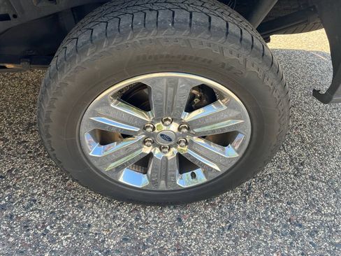 Used 2019 Ford F150 XLT w/ Equipment Group 302A Luxury AWD/4WD image 25