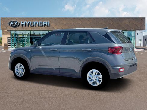 New 2026 Hyundai Venue SE image 4