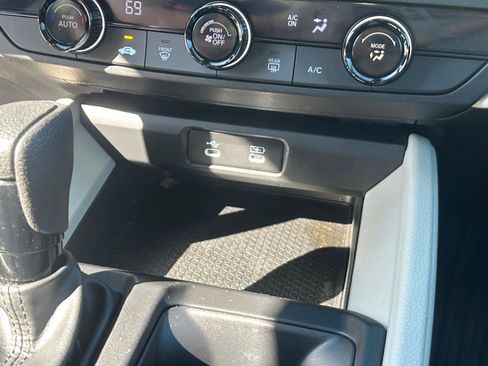Certified 2024 Honda Accord LX image 24