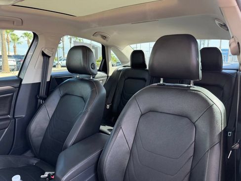 Used 2020 Volkswagen Jetta SEL Premium FWD image 15