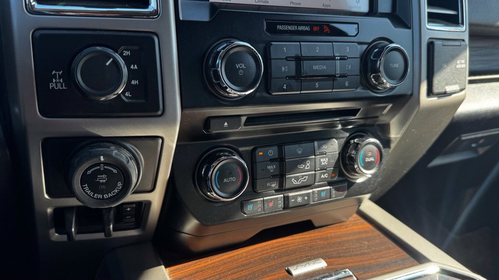 Used 2016 Ford F150 Lariat AWD/4WD image 24