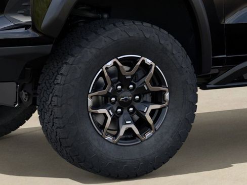 New 2026 Chevrolet Colorado ZR2 w/ Technology Package image 9