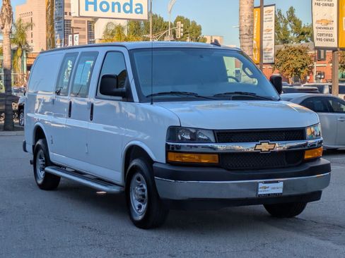 Used 2024 Chevrolet Express 2500 w/ Driver Convenience Package image 3