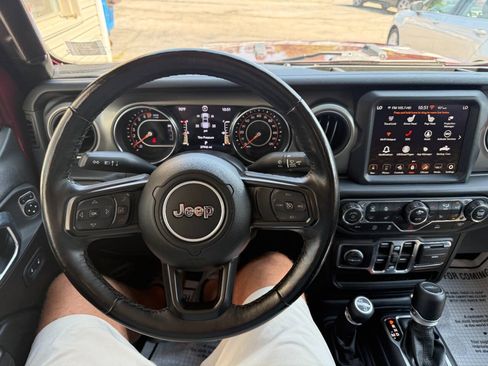 Used 2021 Jeep Gladiator Sport AWD/4WD image 12