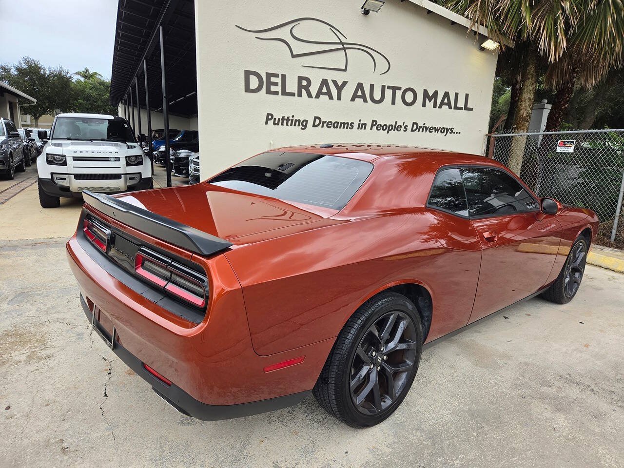 Used 2022 Dodge Challenger SXT w/ Blacktop Package RWD image 5