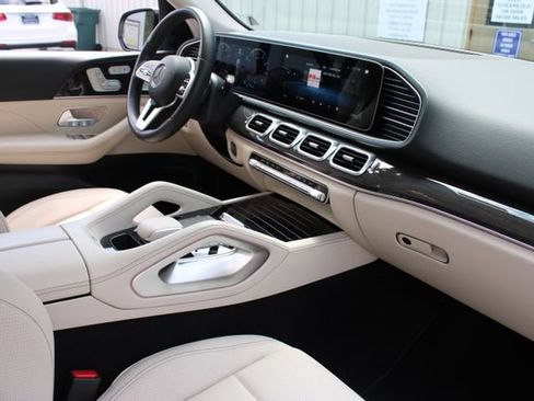 Used 2022 Mercedes-Benz GLE 350 w/ Premium Package image 13