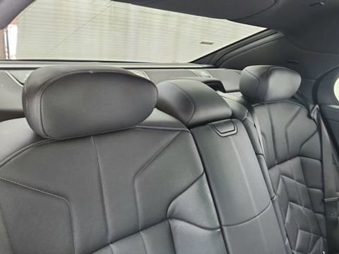 Used 2024 BMW 740i xDrive w/ Premium Package image 27