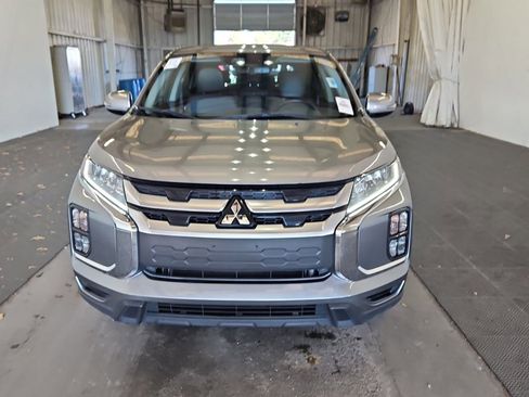 Used 2023 Mitsubishi Outlander Sport SE image 2