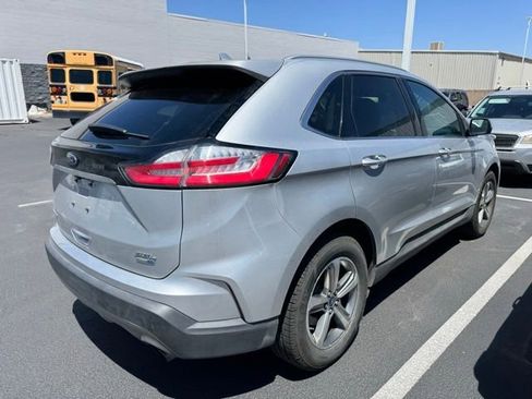 Used 2019 Ford Edge SEL w/ Equipment Group 201A AWD/4WD image 3