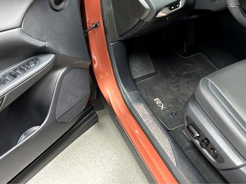 Certified 2025 Lexus RX 350 Premium image 8