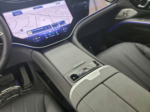 New 2026 Mercedes-Benz EQS 400 4MATIC SUV image 11