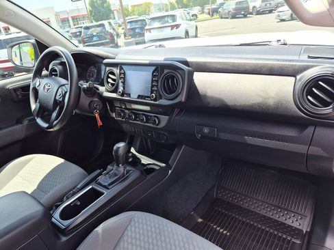 Used 2022 Toyota Tacoma SR w/ SX Package AWD/4WD image 30