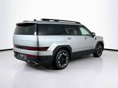 Used 2026 Hyundai Santa Fe SEL FWD image 9
