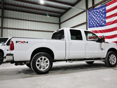 Used 2011 Ford F250 Lariat w/ Lariat Ultimate Pkg image 12