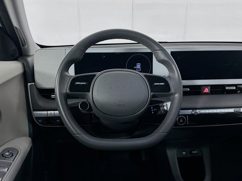 Used 2023 Hyundai Ioniq 5 SE AWD/4WD image 18
