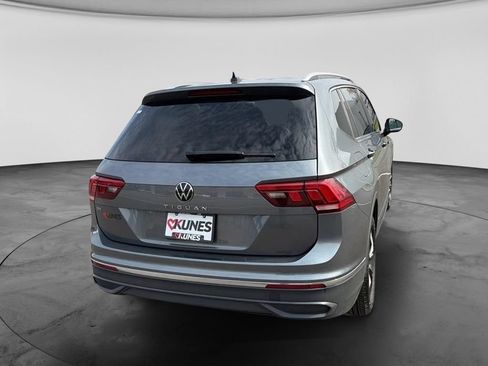 Used 2024 Volkswagen Tiguan SE FWD image 10