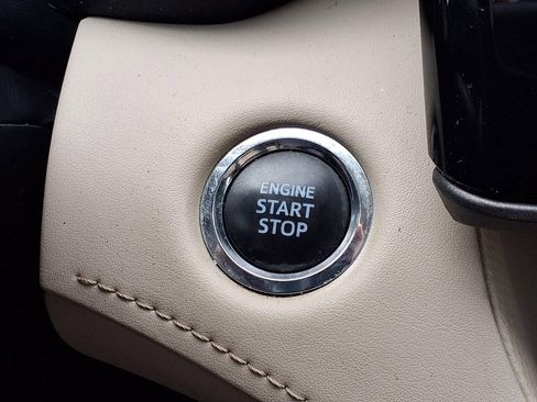 Used 2022 Toyota Highlander Limited AWD/4WD image 14
