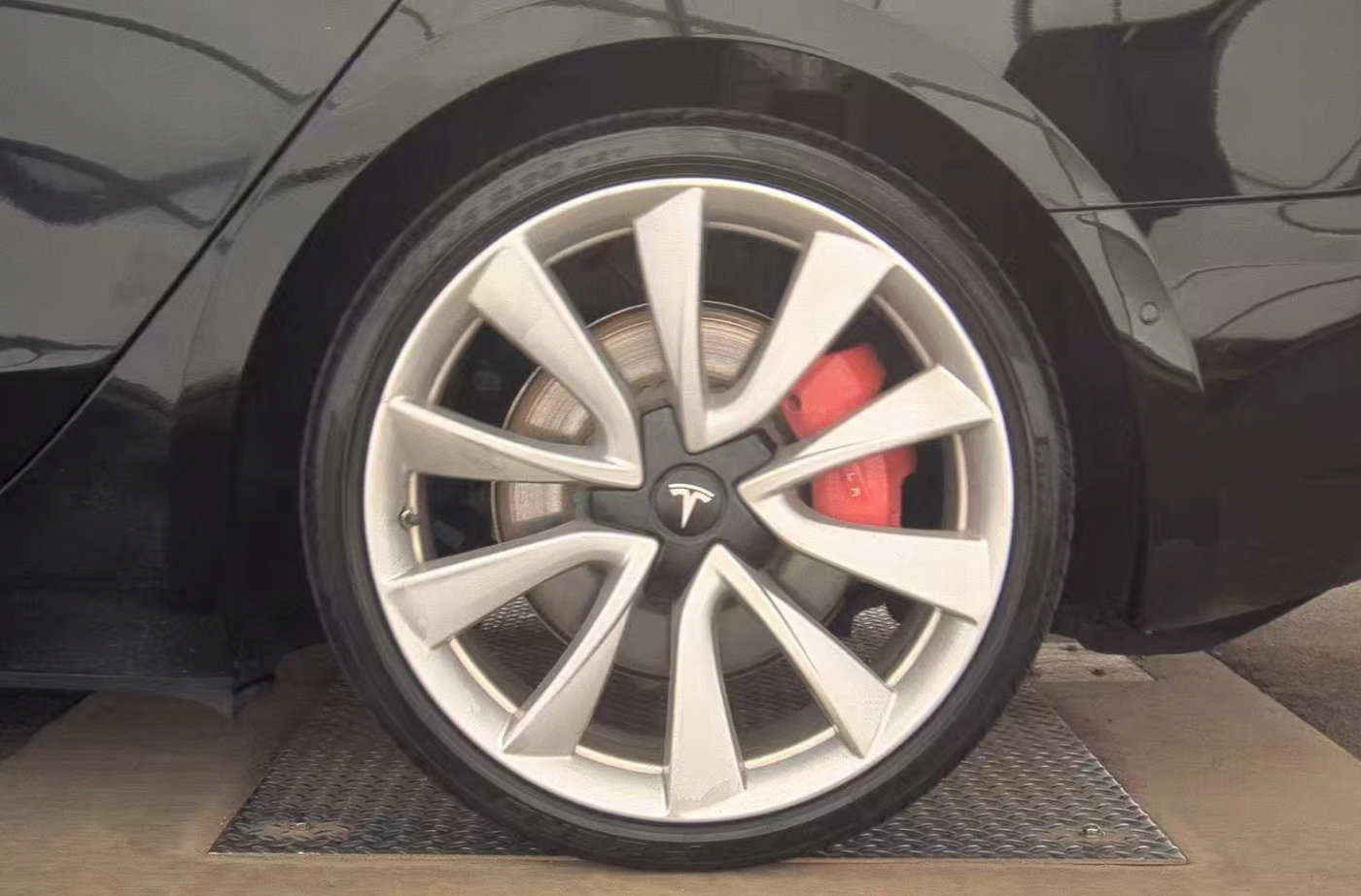 Used 2019 Tesla Model 3 Long Range AWD/4WD image 14