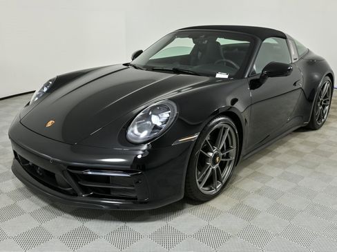 Certified 2024 Porsche 911 image 35