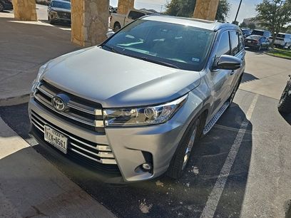 Used 2019 Toyota Highlander Limited