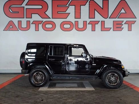 Used 2017 Jeep Wrangler Unlimited Sahara image 1