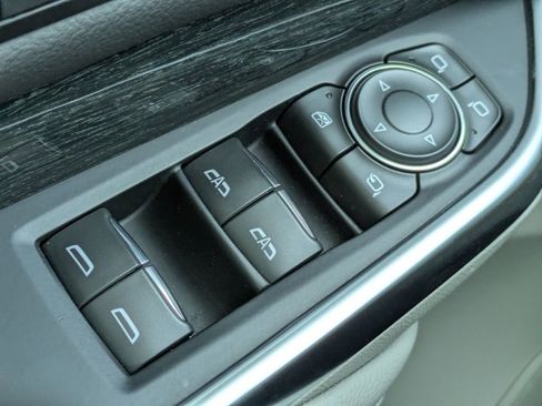 Certified 2023 Cadillac XT4 Premium Luxury w/ Technology Package image 23