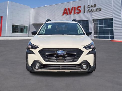 Used 2025 Subaru Outback Onyx Edition AWD/4WD image 2