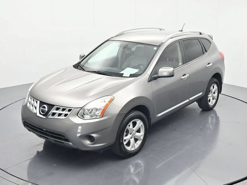 Used 2011 Nissan Rogue SV FWD image 28