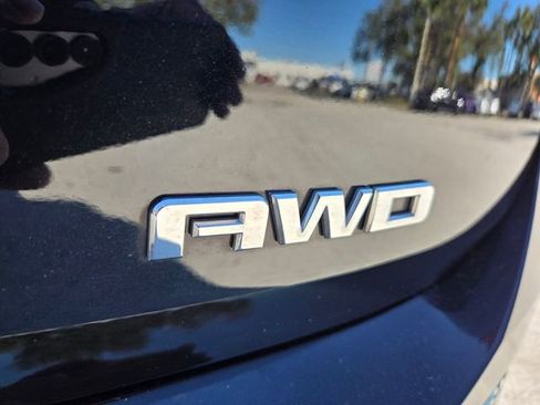 Used 2022 GMC Terrain Denali w/ LPO, 'HIT The Road' Package image 18