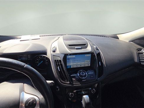 Used 2016 Ford Escape Titanium image 9