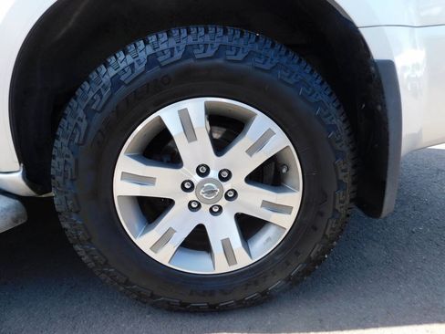 Used 2011 Nissan Pathfinder Silver AWD/4WD image 25