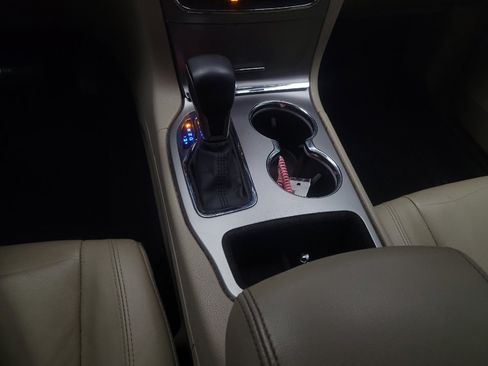 Used 2018 Jeep Grand Cherokee Limited RWD image 26