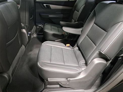 New 2026 Buick Enclave Preferred image 16