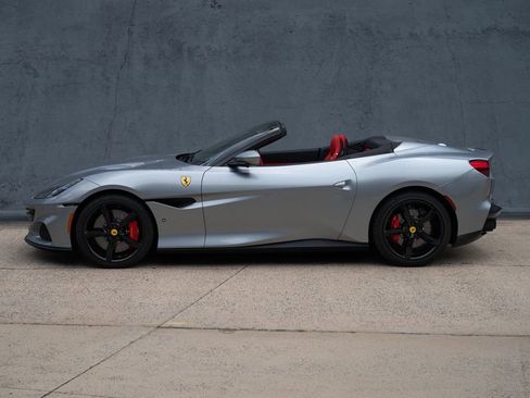 Used 2022 Ferrari Portofino M RWD image 4