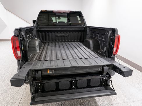 Used 2021 GMC Sierra 1500 AT4 w/ AT4 Value Package AWD/4WD image 11